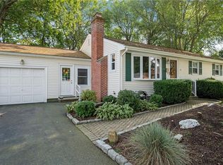 42 Wildwood Trl, East Greenwich, RI 02818