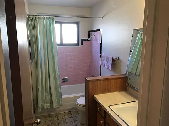 5th image of 11109 Prospect Ave NE