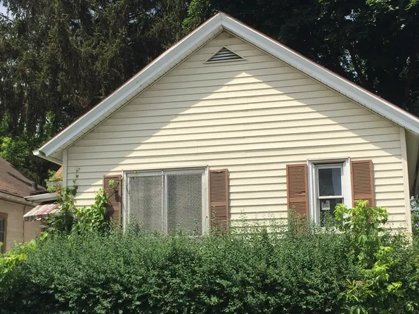 37 Angle St, Rochester, NY 14606