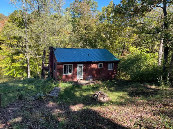 425 Corinth Shore Dr, Corinth, KY 41010