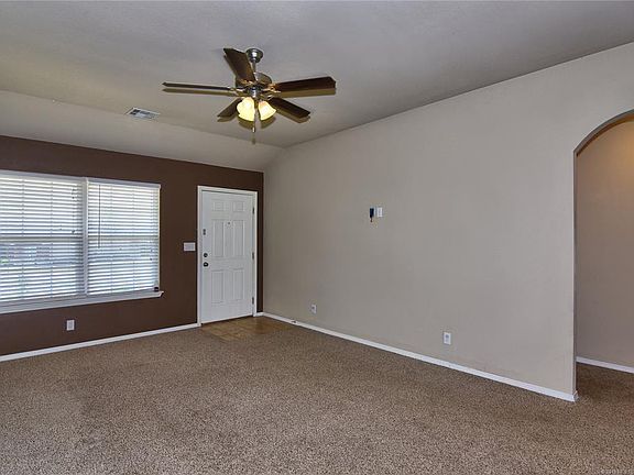2nd image of 1285 Panther Ln