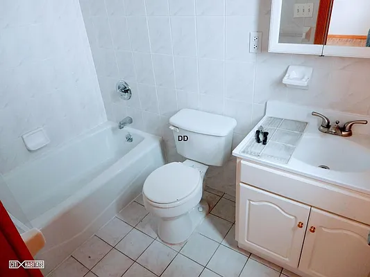 Rented by Citi Habitats | media 9