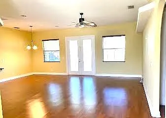 3 bed, 2.0 bath, 1865 sqft, $2,600 — Photo 3