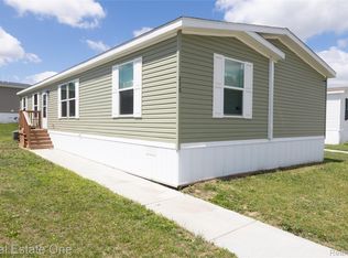 220 Borman Ave, Flushing, MI 48433