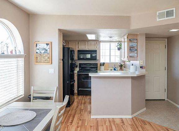 5th image of 3210 Sweetwater Ave Unit 227