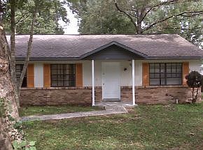 2nd image of 3325 NE 43rd Pl
