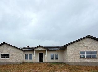 101 N San Gabriel Hideaway Cv, Liberty Hill, TX 78642