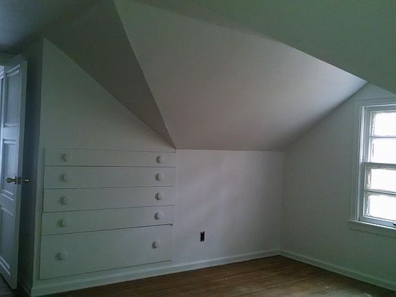 3rd image of 1716 Macarthur Dr