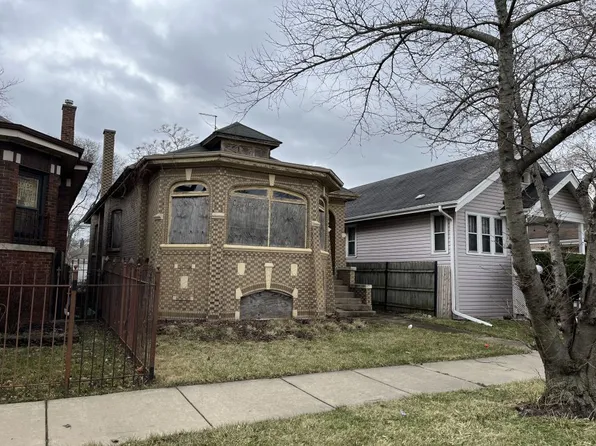 10105 S Lafayette Ave, Chicago, IL 60628