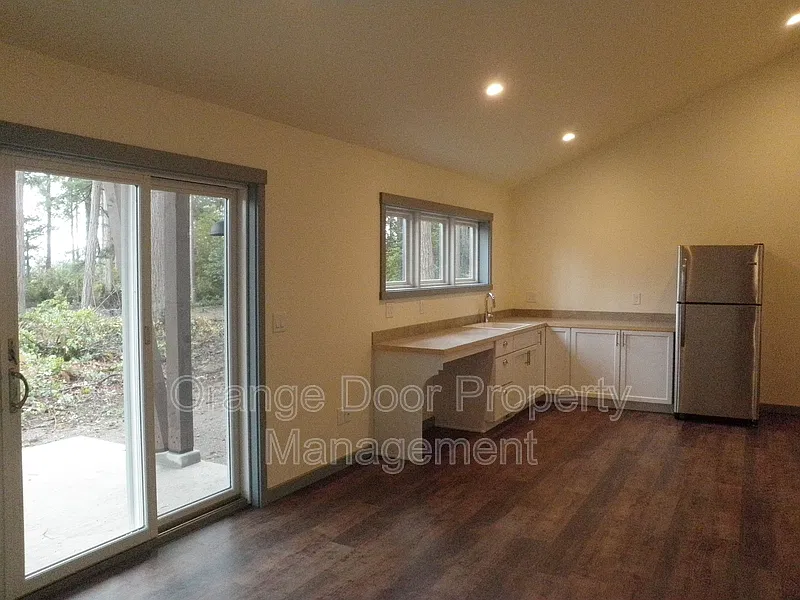 1 bed, 1.0 bath, 600 sqft, $1,950 — Photo 1