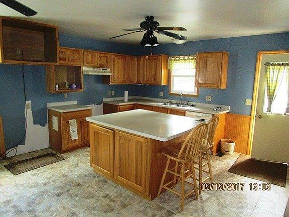2nd image of 400 10th St S