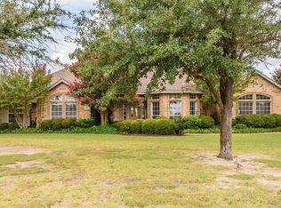 207 Seneca Dr, Waxahachie, TX 75165