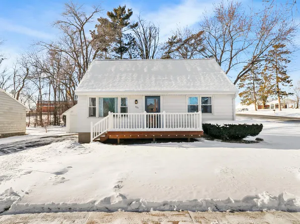 321 W Mulberry St, Baraboo, WI 53913