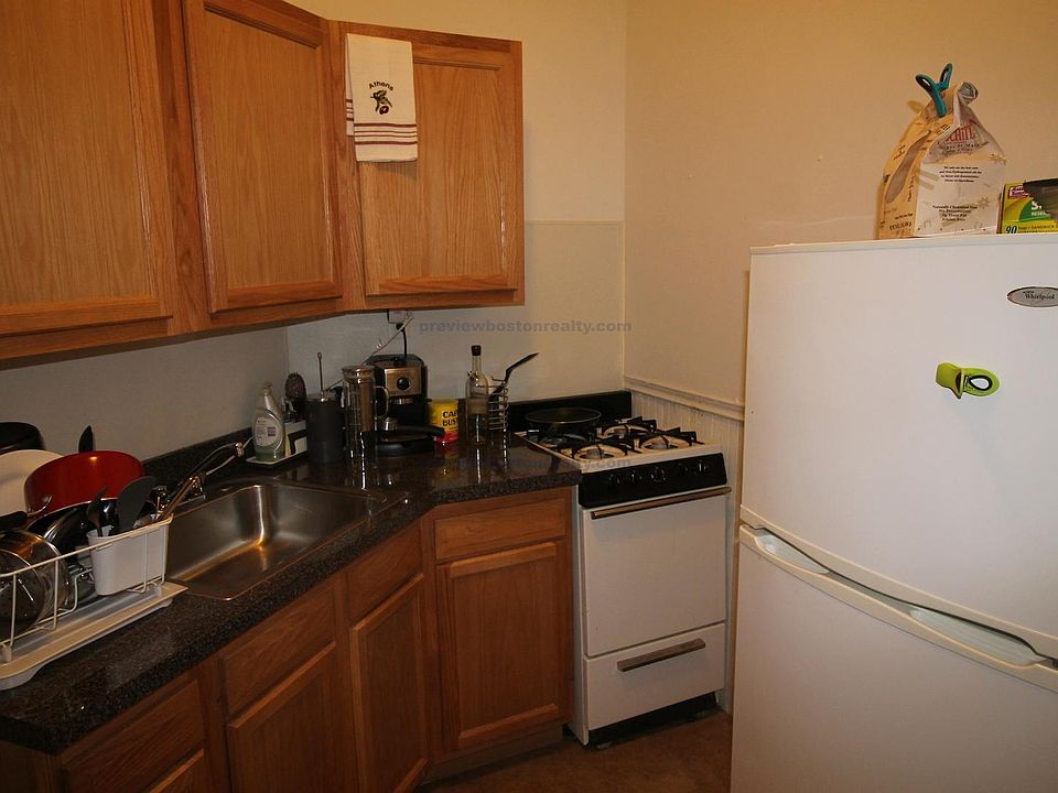 2nd image of 5 Walbridge St #189