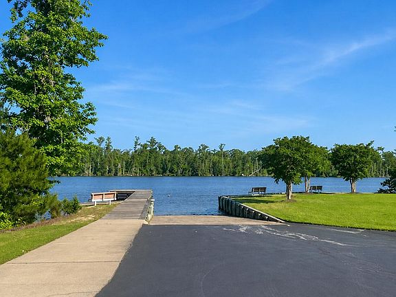 4th image of 437 Riversound Dr Lot 99