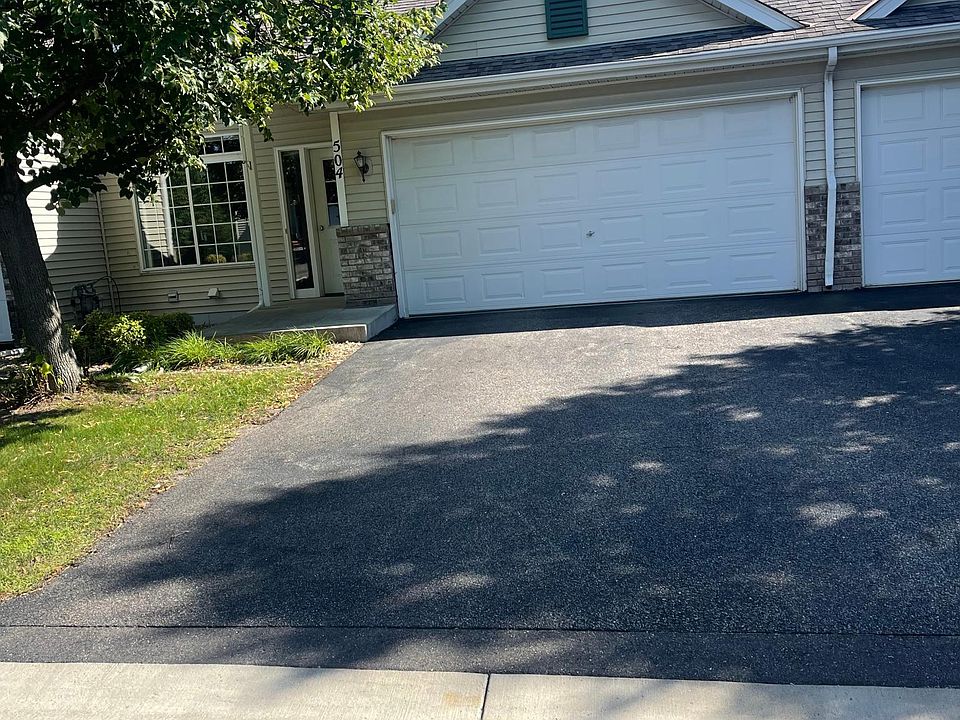 1st image of 504 Creekside Dr
