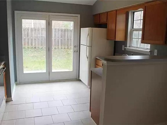 5th image of 4251 Twilight Dr