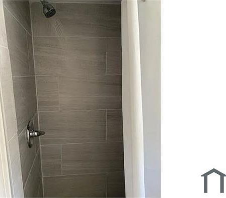 5th image of 15742 Central Park Ave #2