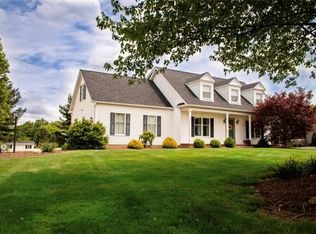 891 Lexington Dr, Hermitage, PA 16148