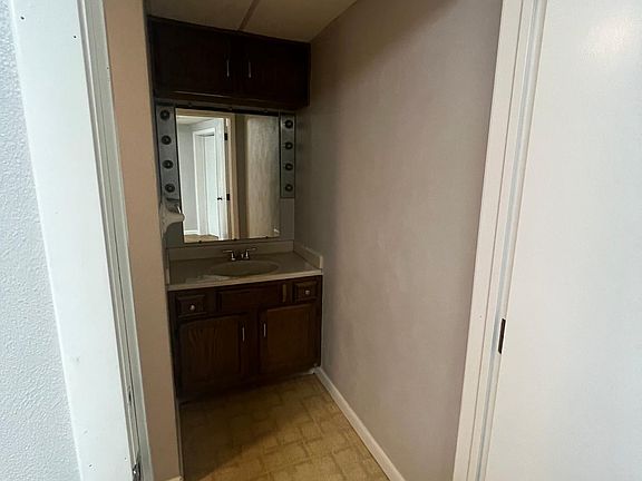 4th image of 2477 N 500 W #2477