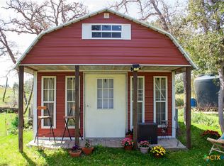 394 Turkey Hollow Rd, Luling, TX 78648