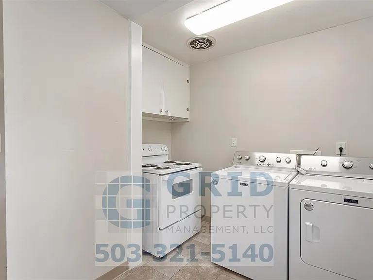 1108 Grand Blvd — Photo 6