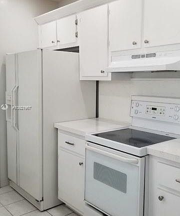 2nd image of 419 S Crescent Dr APT 16