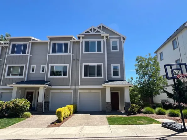 13736 SW Silent Fox Ter, Sherwood, OR 97140