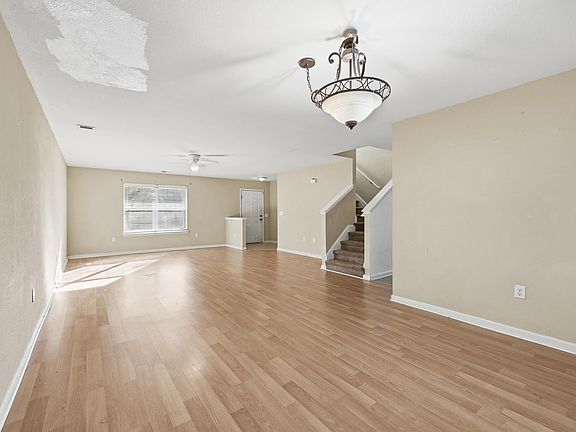 4th image of 4456 W Walkerton Rd.