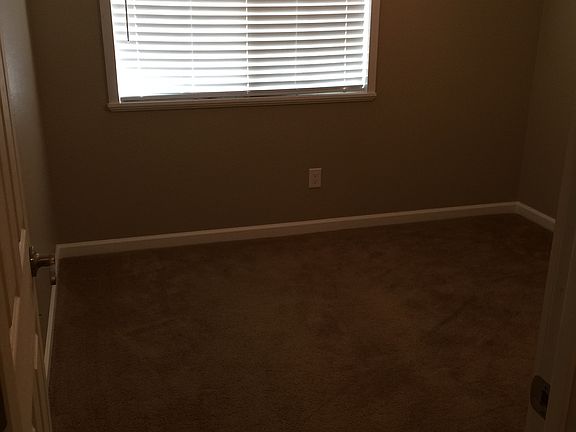 4th image of 1171 Canterbury Dr