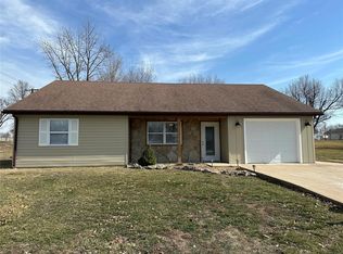 201 S Netherland St, Perry, MO 63462