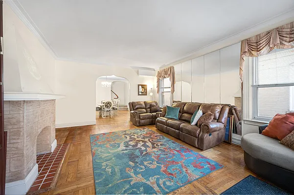 Sold by Madison Estates Sotheby's International Realty | media 4