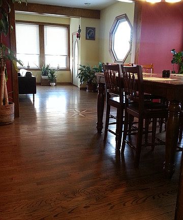 5th image of 4815 W Newport Ave
