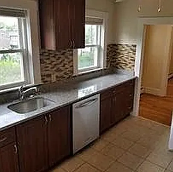 1186 Chestnut St — Photo 1