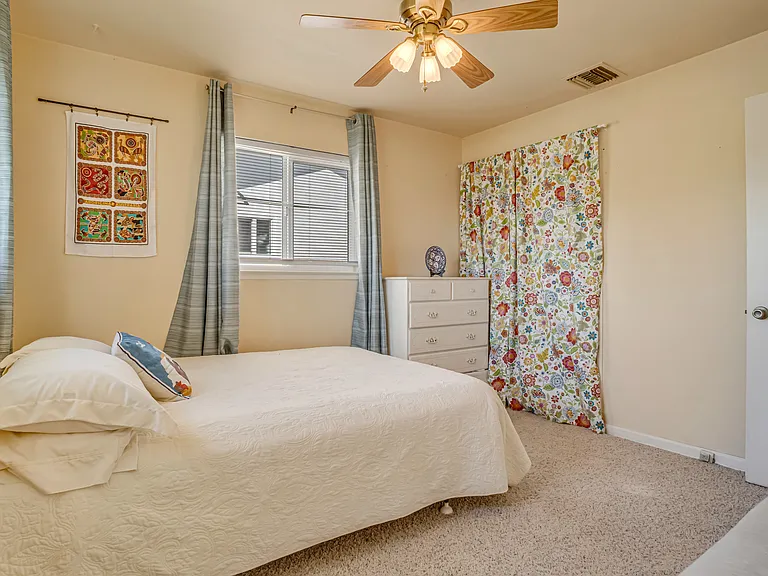 2545 Dewitt Ave — Photo 20