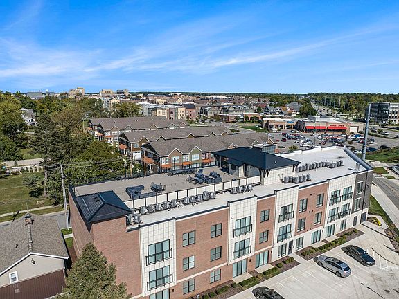 4th image of 1010 Corby Blvd Unit 203