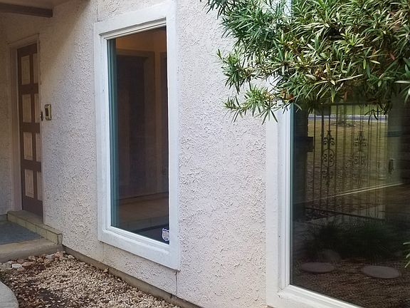 5th image of 2835 Low Oak St