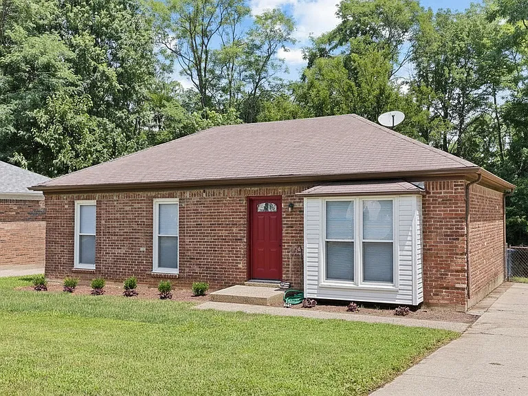 11413 Deham Dr — Photo 2
