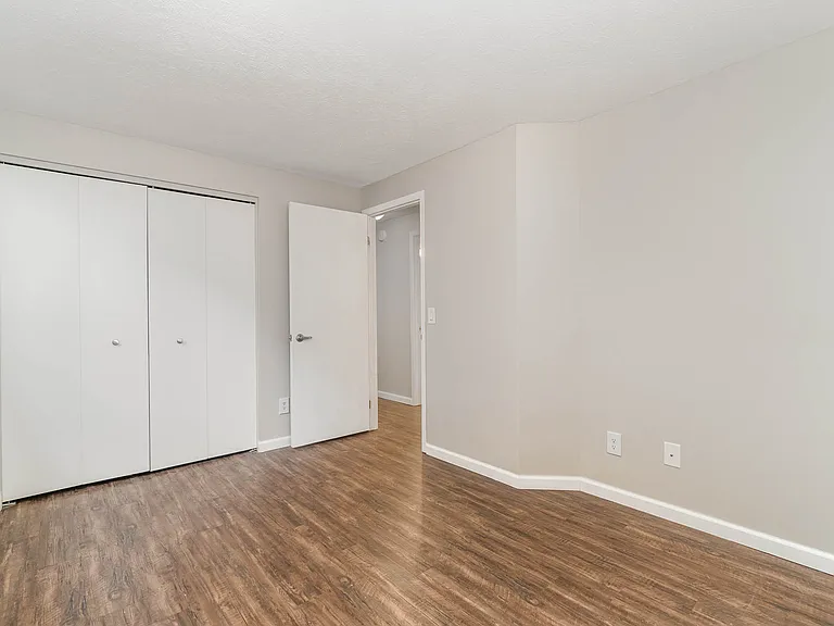 The Tides 1510 Veterans Dr — Photo 59