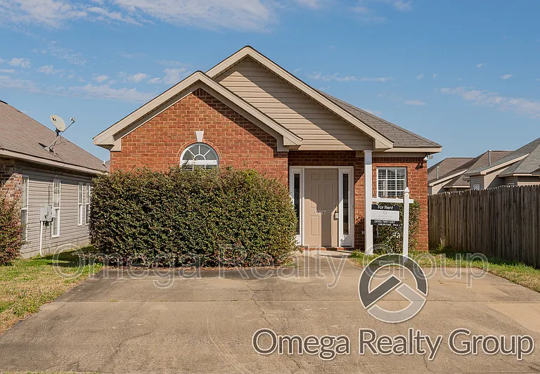9717 Full Moon Cir — Photo 1