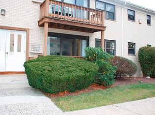 257 Sneden Pl W, Spring Valley, NY 10977