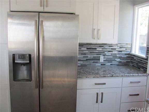 5th image of 8647 Milton Ave