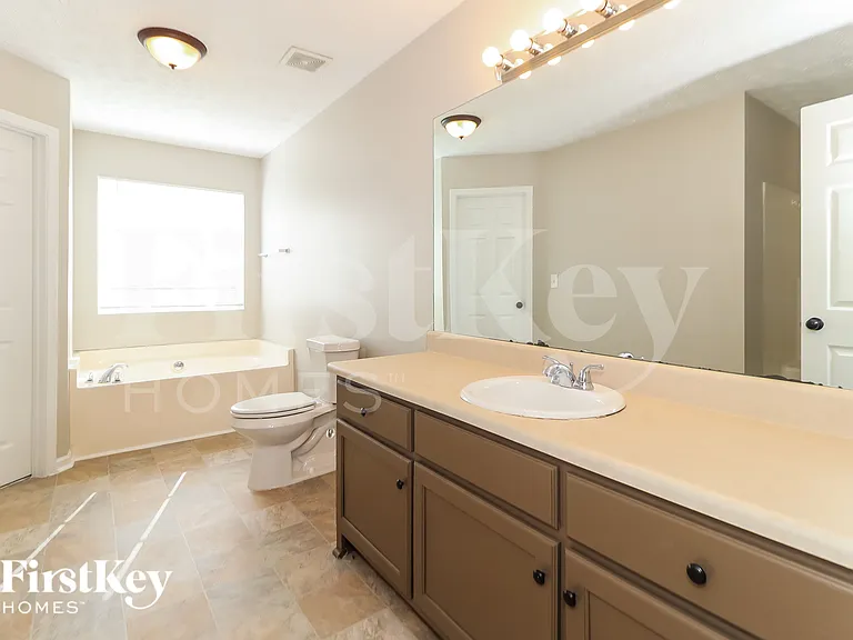 4513 Waterman Dr — Photo 10