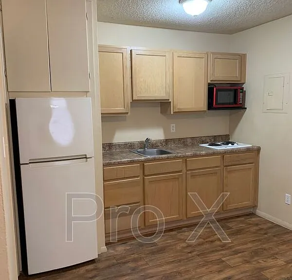 930 N Goetz Blvd #16 — Photo 7
