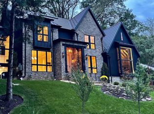 1441 Woodacre Dr, Mclean, VA