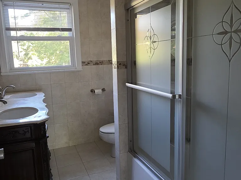 35 Wilson Ave — Photo 8