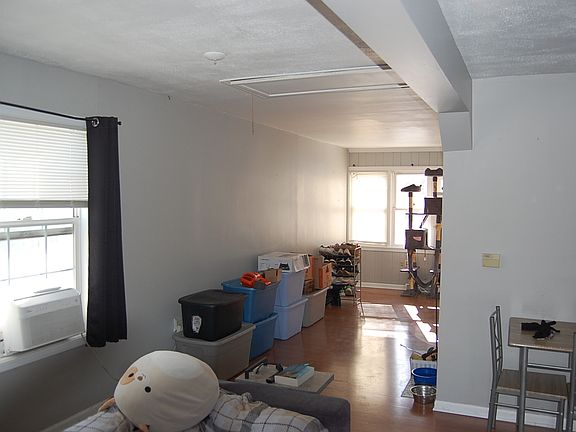 5th image of 21702 W Edgewood Ave