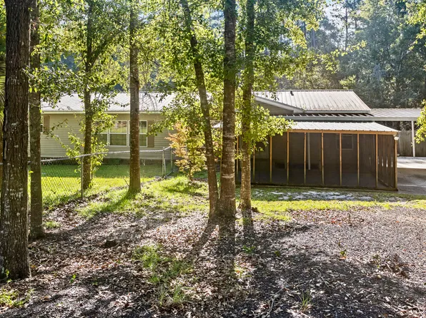 1068 Brooks Brewton Rd, Claxton, GA 30417