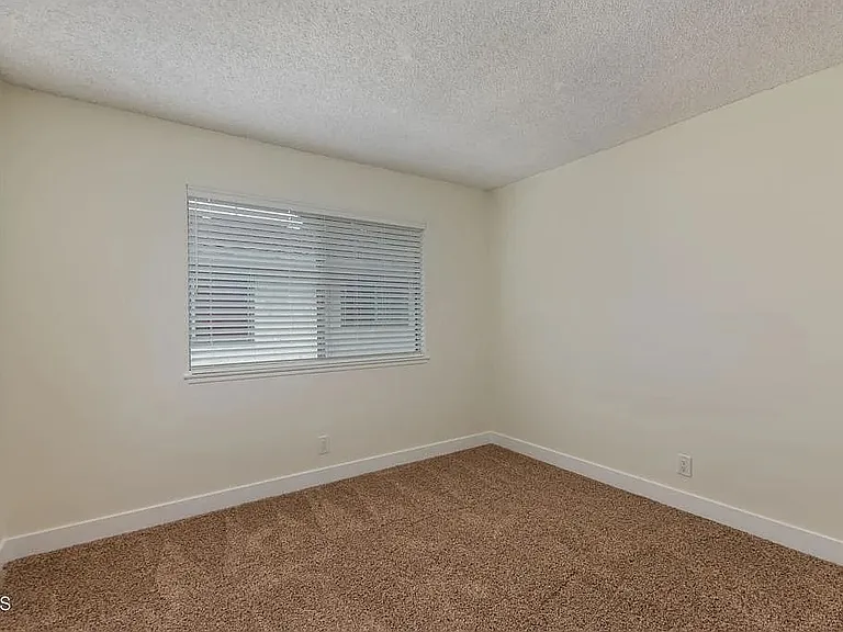 2603 N Yardarm Ave — Photo 6