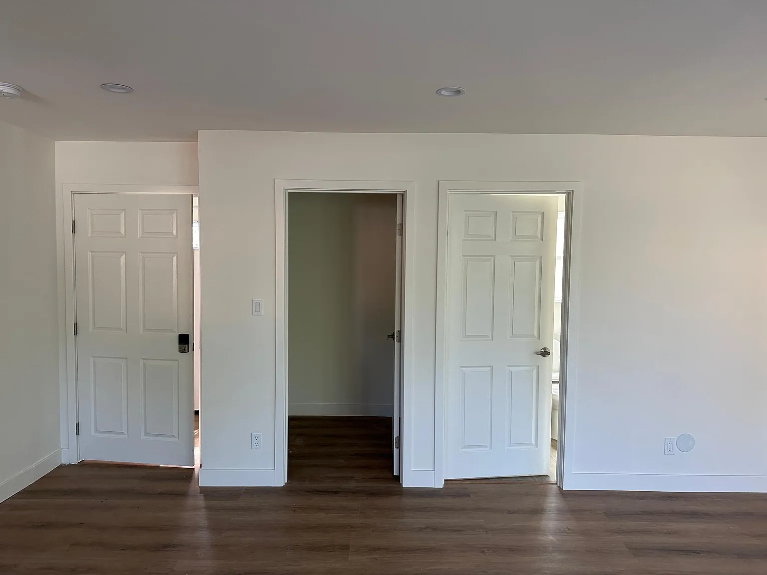 Studio, 500 sqft, $2,200 — Photo 4